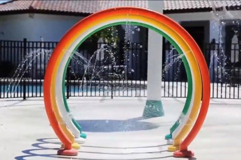 Adosado en venta en Cooper City, Florida, 4 dormitorios, 165.18 m2 № 2036622 - foto 10