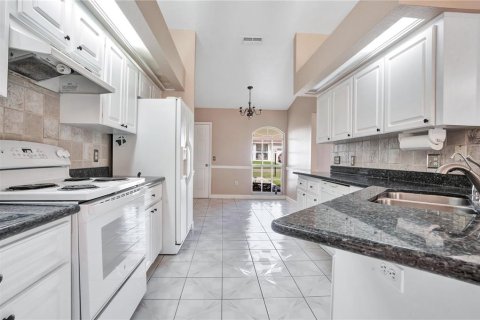 Casa en venta en Lakeland, Florida, 4 dormitorios, 166.39 m2 № 2225971 - foto 11