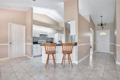 Casa en venta en Lakeland, Florida, 4 dormitorios, 166.39 m2 № 2225971 - foto 13