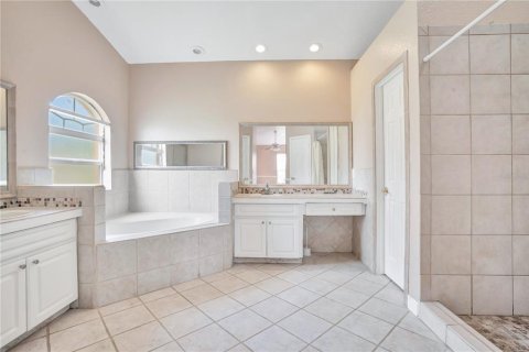Casa en venta en Lakeland, Florida, 4 dormitorios, 166.39 m2 № 2225971 - foto 4