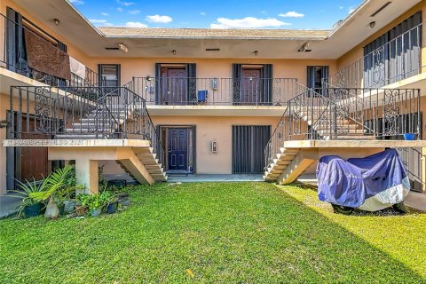 Appartement à louer à North Miami Beach, Floride: 1 chambre, 654.12 m2 № 1999956 - photo 12