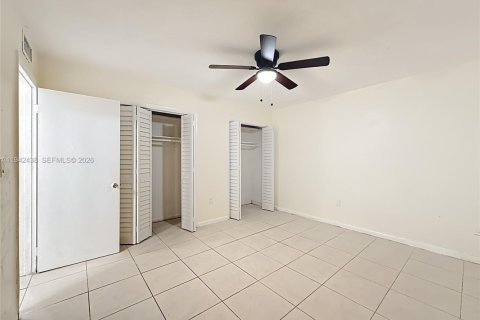 Appartement à louer à North Miami Beach, Floride: 1 chambre, 654.12 m2 № 1999956 - photo 30