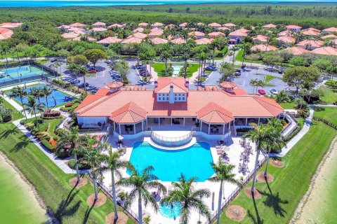 Снять в аренду виллу или дом в Катлер-Бей, Флорида 4 спальни, 252.97м2, № 1834540 - фото 6