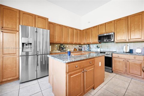 House in Cutler Bay, Florida 4 bedrooms, 252.97 sq.m. № 1834540 - photo 16