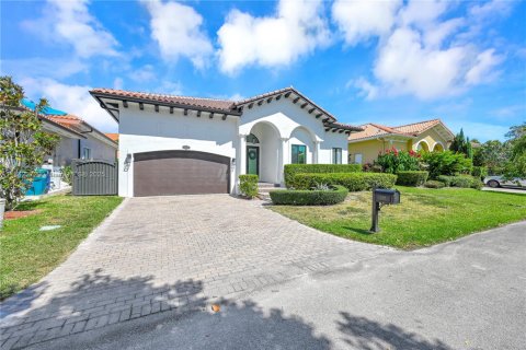 House in Cutler Bay, Florida 4 bedrooms, 252.97 sq.m. № 1834540 - photo 3