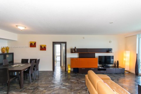 Condo in Sunny Isles Beach, Florida, 2 bedrooms  № 1938571 - photo 4