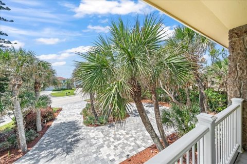 House in Melbourne Beach, Florida 5 bedrooms, 208.66 sq.m. № 1657338 - photo 20