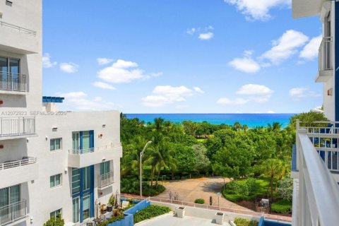 Condo in Miami Beach, Florida, 2 bedrooms  № 2313533