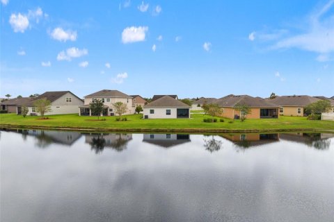 Villa ou maison à vendre à Wesley Chapel, Floride: 3 chambres, 185.62 m2 № 2412528 - photo 5