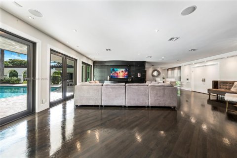 House in Plantation, Florida 4 bedrooms, 331.57 sq.m. № 1953401 - photo 7