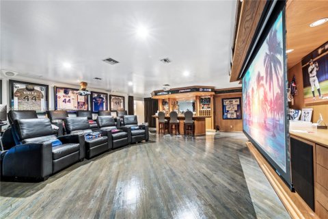 House in Plantation, Florida 4 bedrooms, 331.57 sq.m. № 1953401 - photo 1