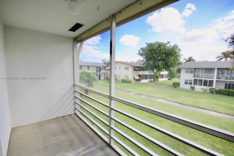 Condominio en alquiler en West Palm Beach, Florida, 1 dormitorio, 52.95 m2 № 1983858 - foto 11
