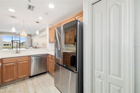 Condo in Bradenton, Florida, 2 bedrooms  № 1532420 - photo 12