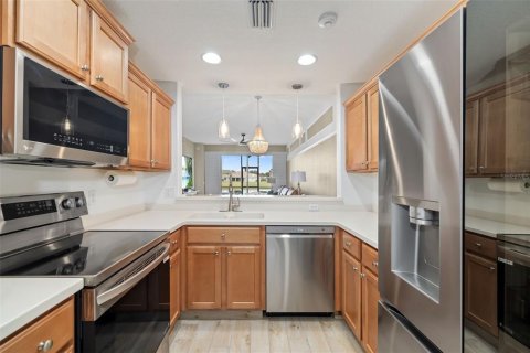 Condo in Bradenton, Florida, 2 bedrooms  № 1532420 - photo 10