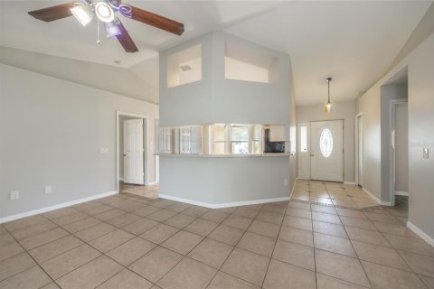Casa en venta en Palm Coast, Florida, 3 dormitorios, 127.37 m2 № 2208539 - foto 2