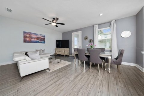 Casa en venta en Kissimmee, Florida, 4 dormitorios, 168.8 m2 № 1773566 - foto 4