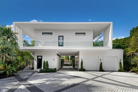Casa en venta en Miami Beach, Florida, 7 dormitorios, 703.55 m2 № 1990546 - foto 4