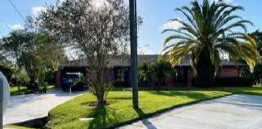 Villa ou maison à East Palatka, Floride 3 chambres, 147.99 m2 № 778300