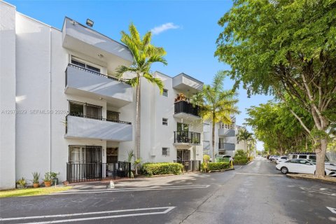 Condo à Miami, Floride, 2 chambres  № 2323456