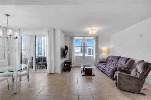 Condominio en venta en Fort Lauderdale, Florida, 2 dormitorios, 128.11 m2 № 2058759 - foto 3