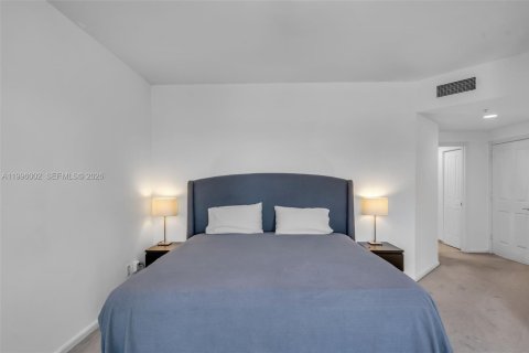 Condominio en venta en Fort Lauderdale, Florida, 2 dormitorios, 128.11 m2 № 2058759 - foto 13