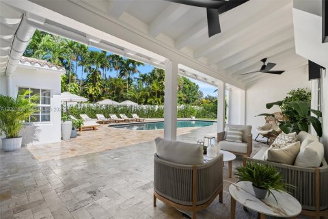 Villa ou maison à vendre à Miami, Floride: 7 chambres, 487.55 m2 № 2433929 - photo 9