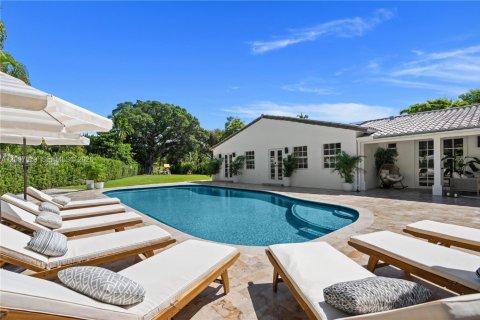 Villa ou maison à vendre à Miami, Floride: 7 chambres, 487.55 m2 № 2433929 - photo 6