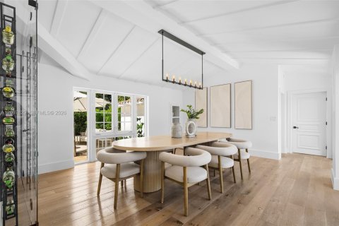 Villa ou maison à vendre à Miami, Floride: 7 chambres, 487.55 m2 № 2433929 - photo 25