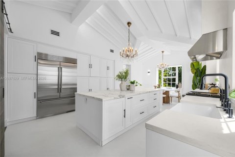 Villa ou maison à vendre à Miami, Floride: 7 chambres, 487.55 m2 № 2433929 - photo 18