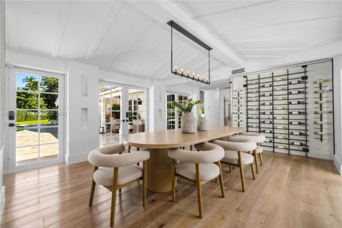 Villa ou maison à vendre à Miami, Floride: 7 chambres, 487.55 m2 № 2433929 - photo 26