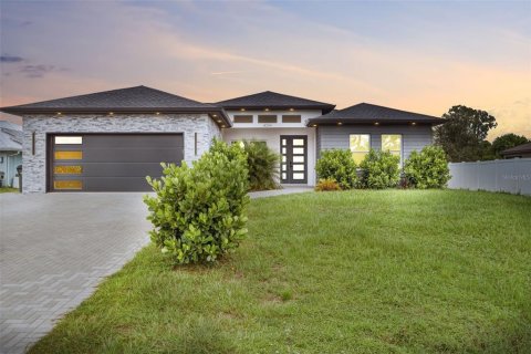 House in North Port, Florida 3 bedrooms, 154.4 sq.m. № 2351890
