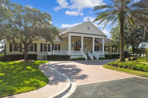 House in Brooksville, Florida 3 bedrooms, 247.77 sq.m. № 2220742 - photo 10