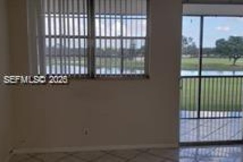 Condominio en alquiler en Davie, Florida, 1 dormitorio, 83.61 m2 № 1993574 - foto 8