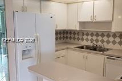 Condominio en alquiler en Davie, Florida, 1 dormitorio, 83.61 m2 № 1993574 - foto 11
