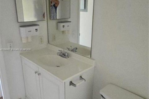 Copropriété à vendre à West Palm Beach, Floride: 2 chambres, 95.32 m2 № 1946963 - photo 27