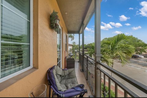 Adosado en venta en Pembroke Pines, Florida, 3 dormitorios, 168.8 m2 № 1921030 - foto 11