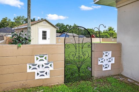 House in Tampa, Florida 3 bedrooms, 150.22 sq.m. № 1837830 - photo 10