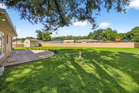 House in Tampa, Florida 3 bedrooms, 150.22 sq.m. № 1837830 - photo 6