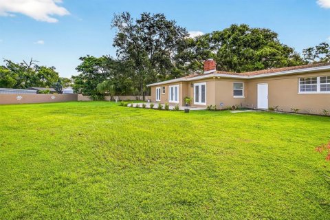 House in Tampa, Florida 3 bedrooms, 150.22 sq.m. № 1837830 - photo 19