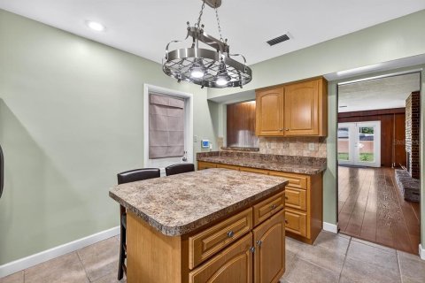 House in Tampa, Florida 3 bedrooms, 150.22 sq.m. № 1837830 - photo 23