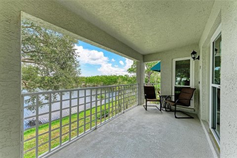 Condo in Bradenton, Florida, 2 bedrooms  № 2330275 - photo 4