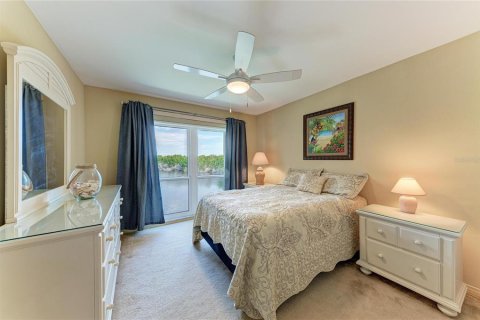 Condo in Bradenton, Florida, 2 bedrooms  № 2330275 - photo 23