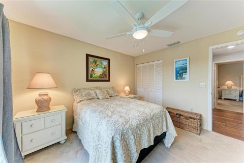 Condo in Bradenton, Florida, 2 bedrooms  № 2330275 - photo 26