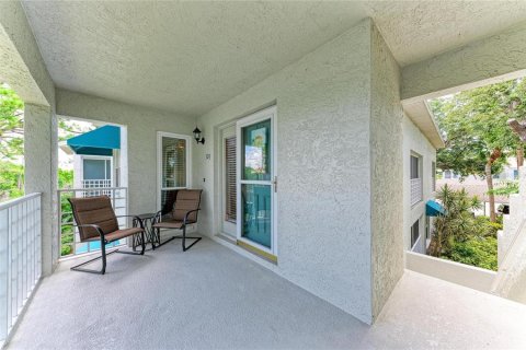 Condo in Bradenton, Florida, 2 bedrooms  № 2330275 - photo 5