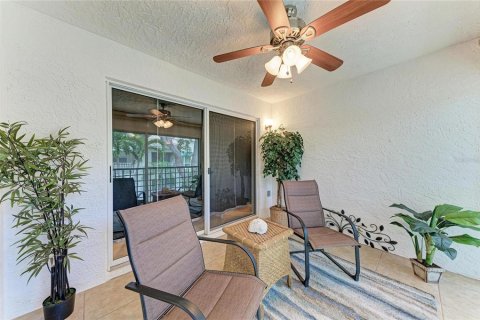 Condo in Bradenton, Florida, 2 bedrooms  № 2330275 - photo 28