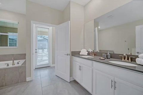 Villa ou maison à vendre à Kissimmee, Floride: 9 chambres, 398.46 m2 № 2091622 - photo 28