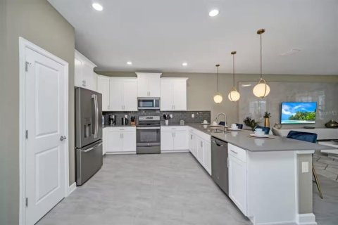 Villa ou maison à vendre à Kissimmee, Floride: 9 chambres, 398.46 m2 № 2091622 - photo 7