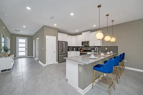 Villa ou maison à vendre à Kissimmee, Floride: 9 chambres, 398.46 m2 № 2091622 - photo 10