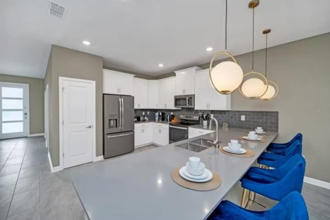 Villa ou maison à vendre à Kissimmee, Floride: 9 chambres, 398.46 m2 № 2091622 - photo 12