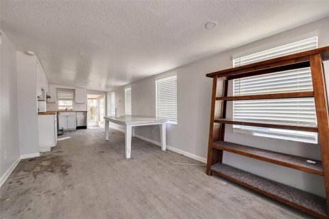 House in Indian Rocks Beach, Florida 3 bedrooms, 120.03 sq.m. № 1802923 - photo 17